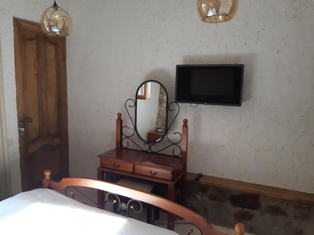 דיליג'אן Alpine Castle Hotel מראה חיצוני תמונה