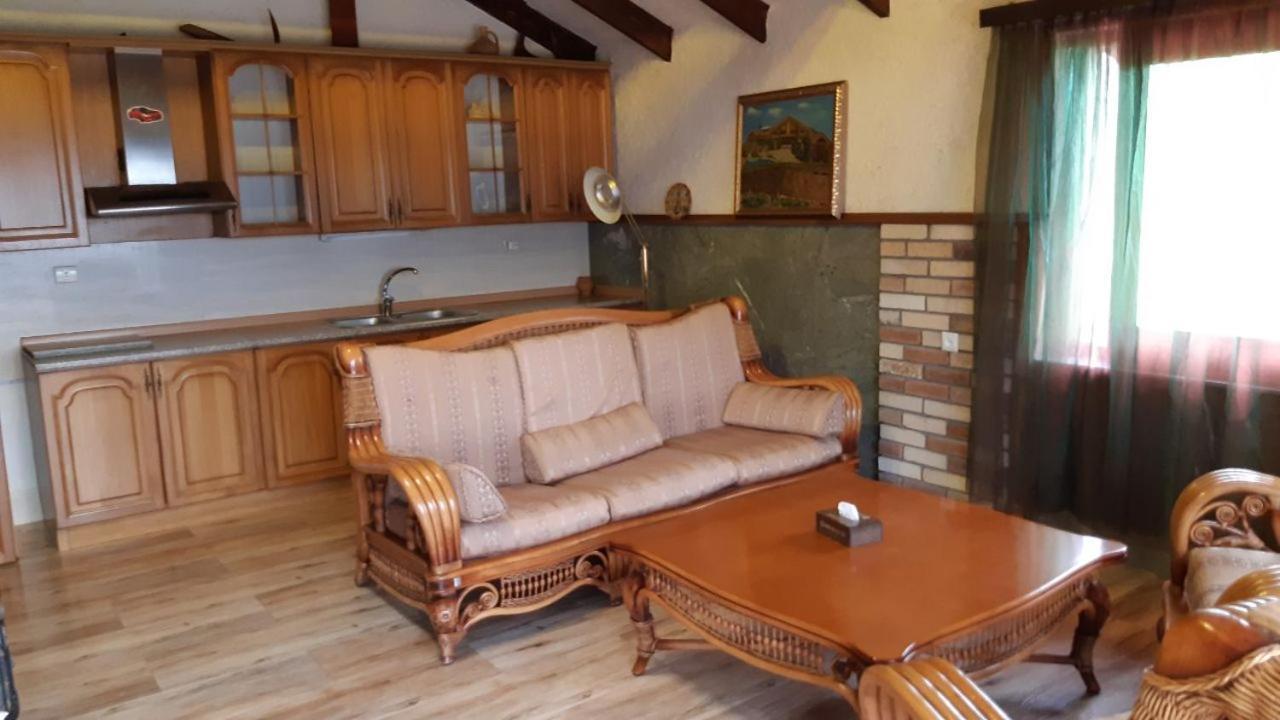 דיליג'אן Alpine Castle Hotel מראה חיצוני תמונה