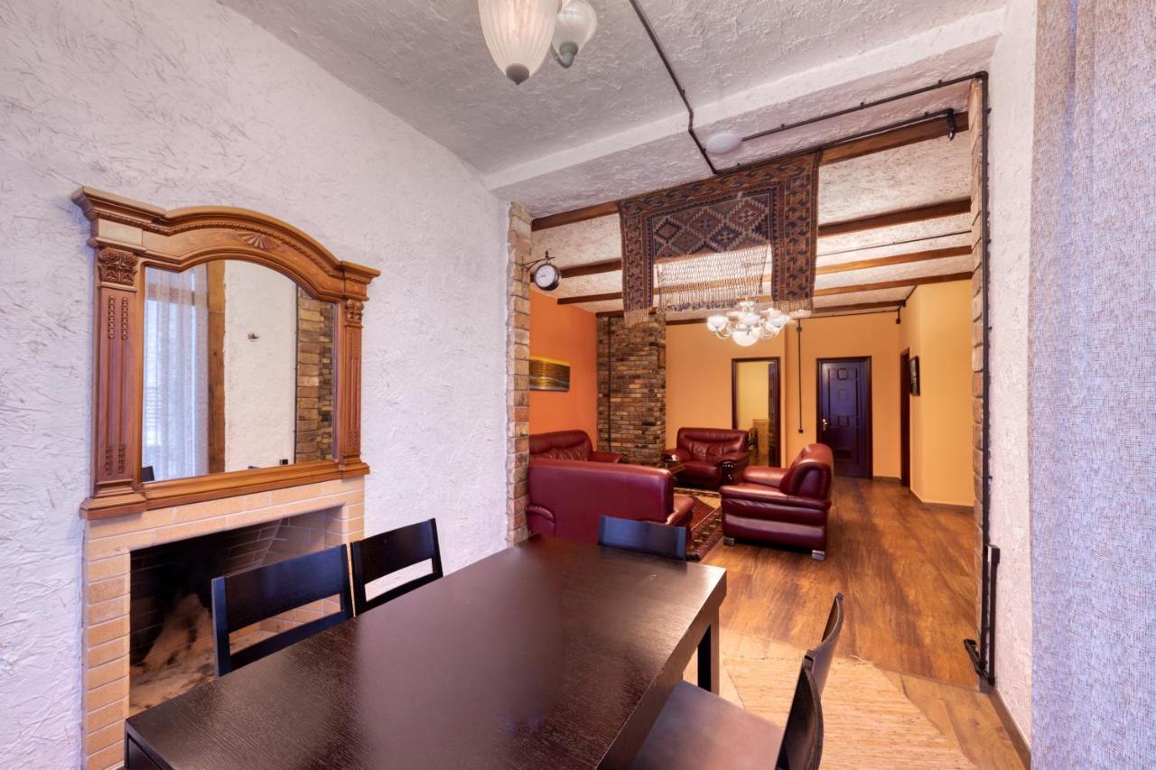 דיליג'אן Alpine Castle Hotel מראה חיצוני תמונה