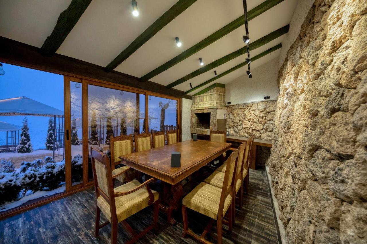 דיליג'אן Alpine Castle Hotel מראה חיצוני תמונה