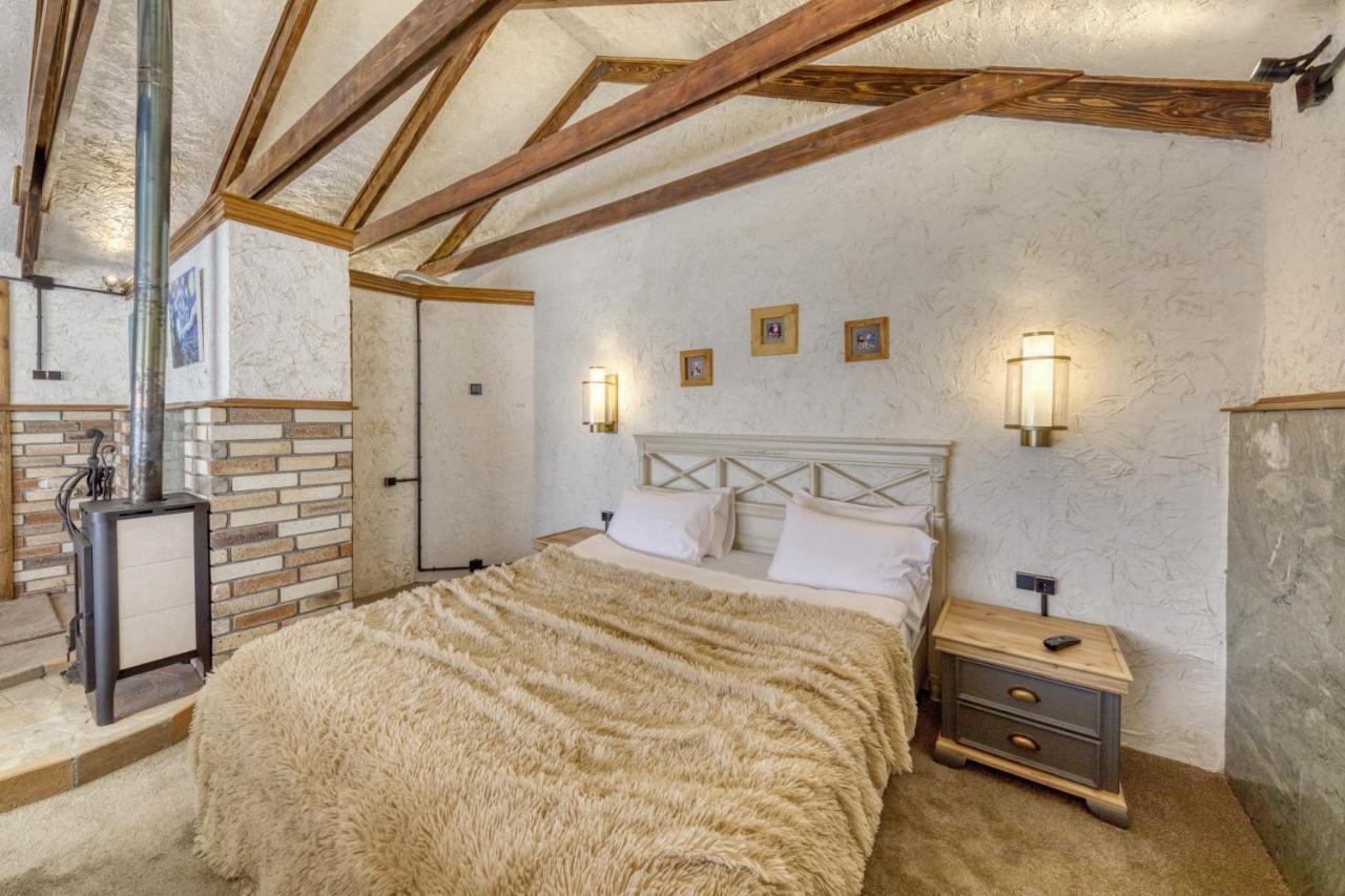 דיליג'אן Alpine Castle Hotel מראה חיצוני תמונה