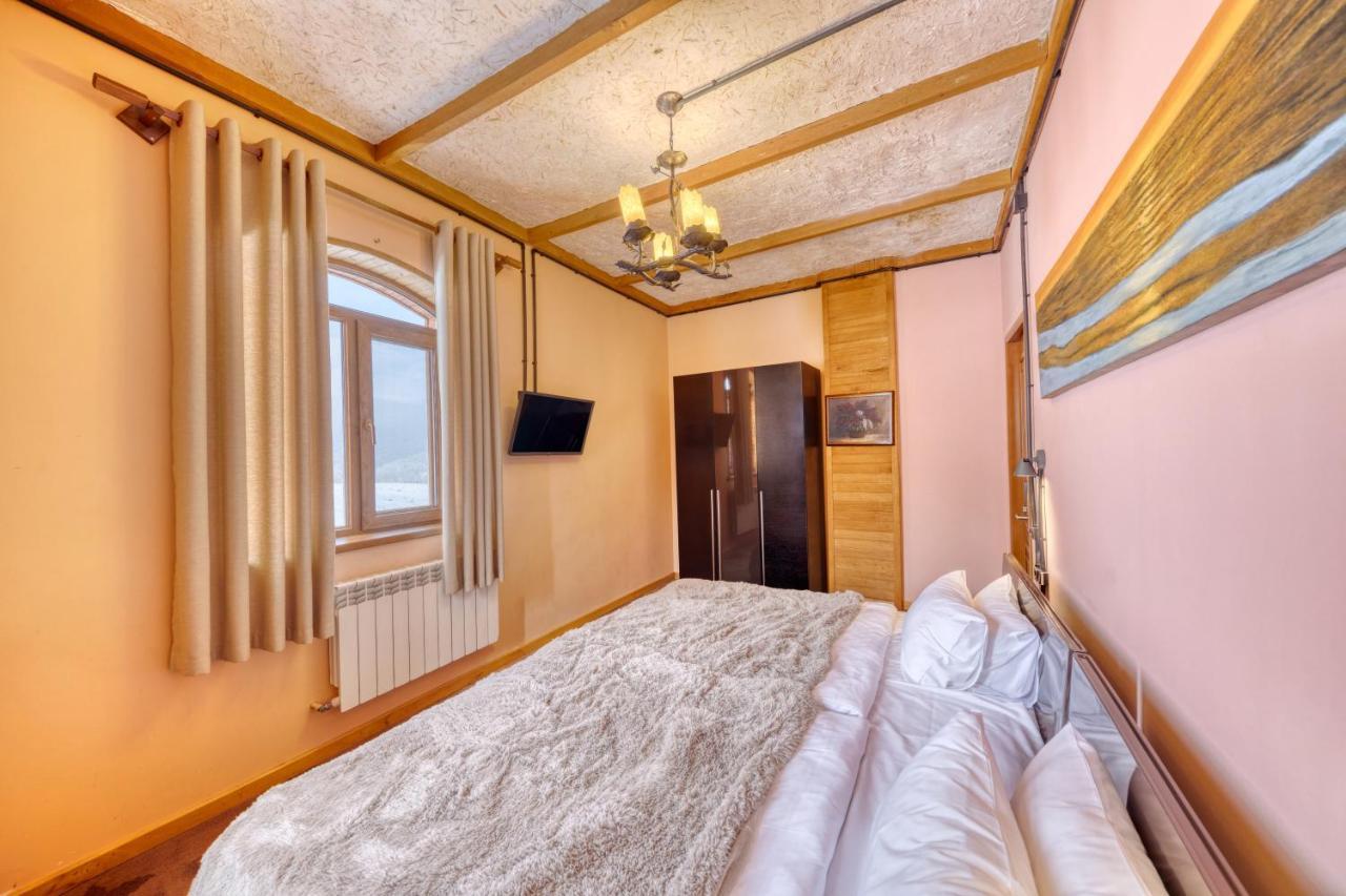דיליג'אן Alpine Castle Hotel מראה חיצוני תמונה